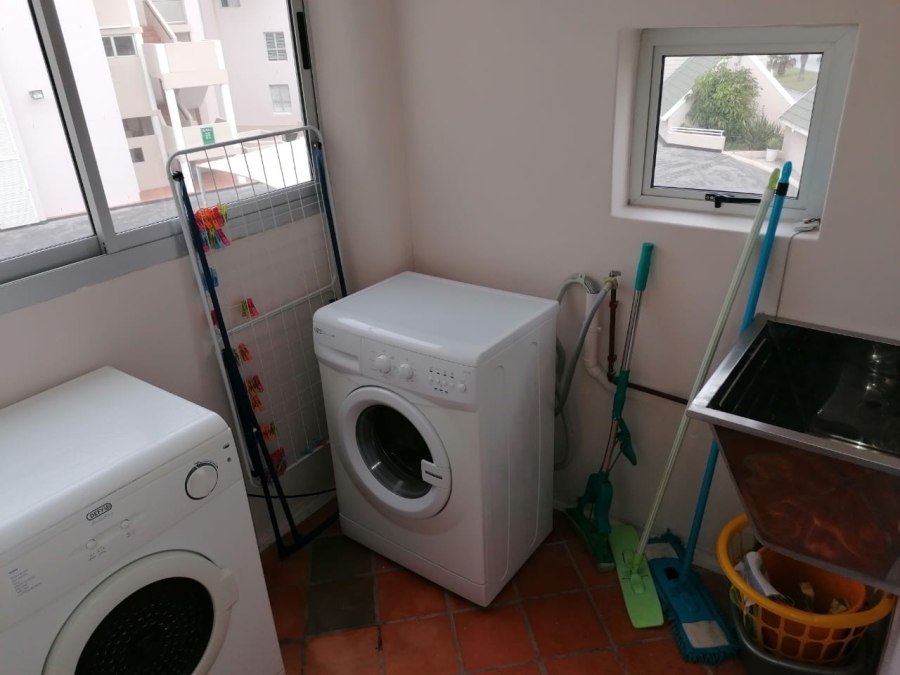 2 Bedroom Property for Sale in Summerstrand Eastern Cape